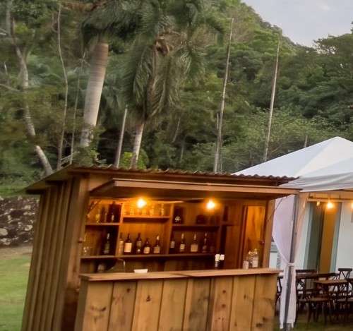 Bar rústico de madeira, ilustração